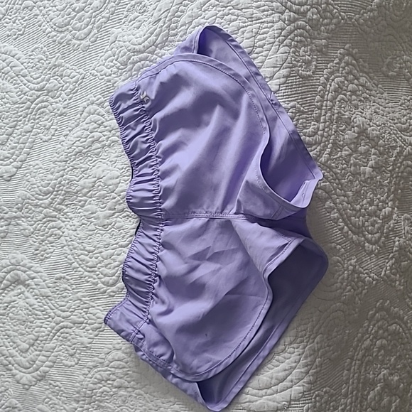 Hurley Activewear shorts lavender - Picture 2 of 6